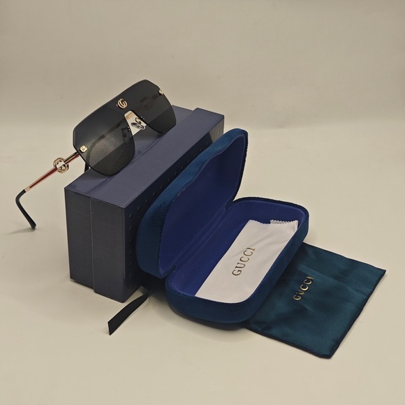 Gucci Black and Gold Sunglasses with Red Accents - Picture 7 of 7